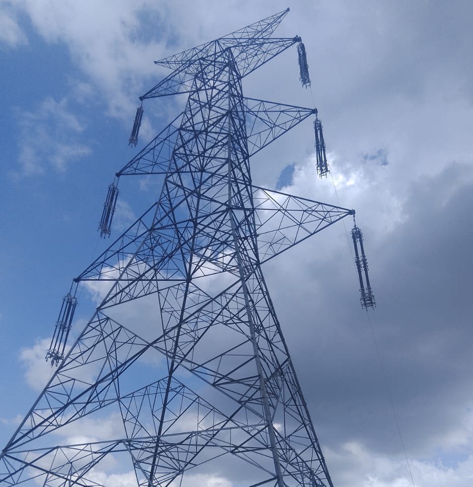 High-voltage transmission tower